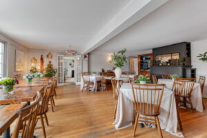Dining Area6